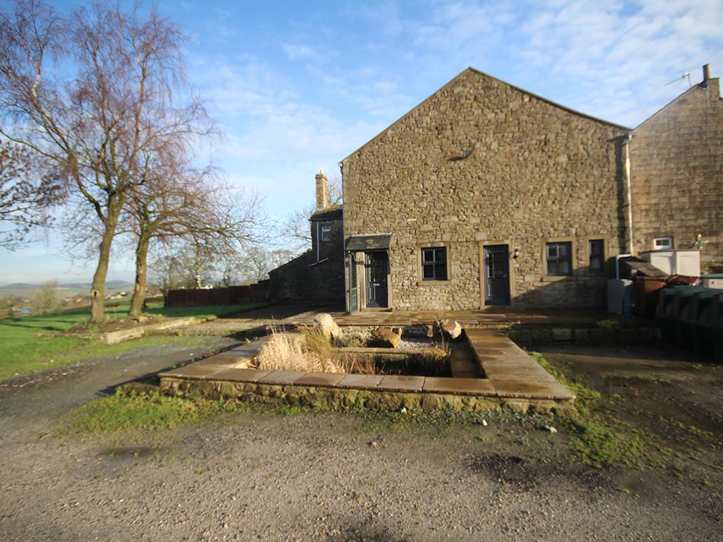4 bedroom house To Let in Barnoldswick - IMG_0752.jpg